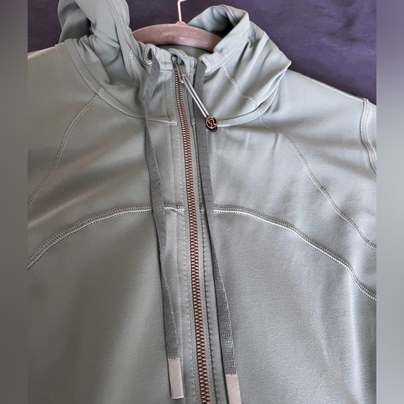 Lululemon jacket - Picture 2 of 5
